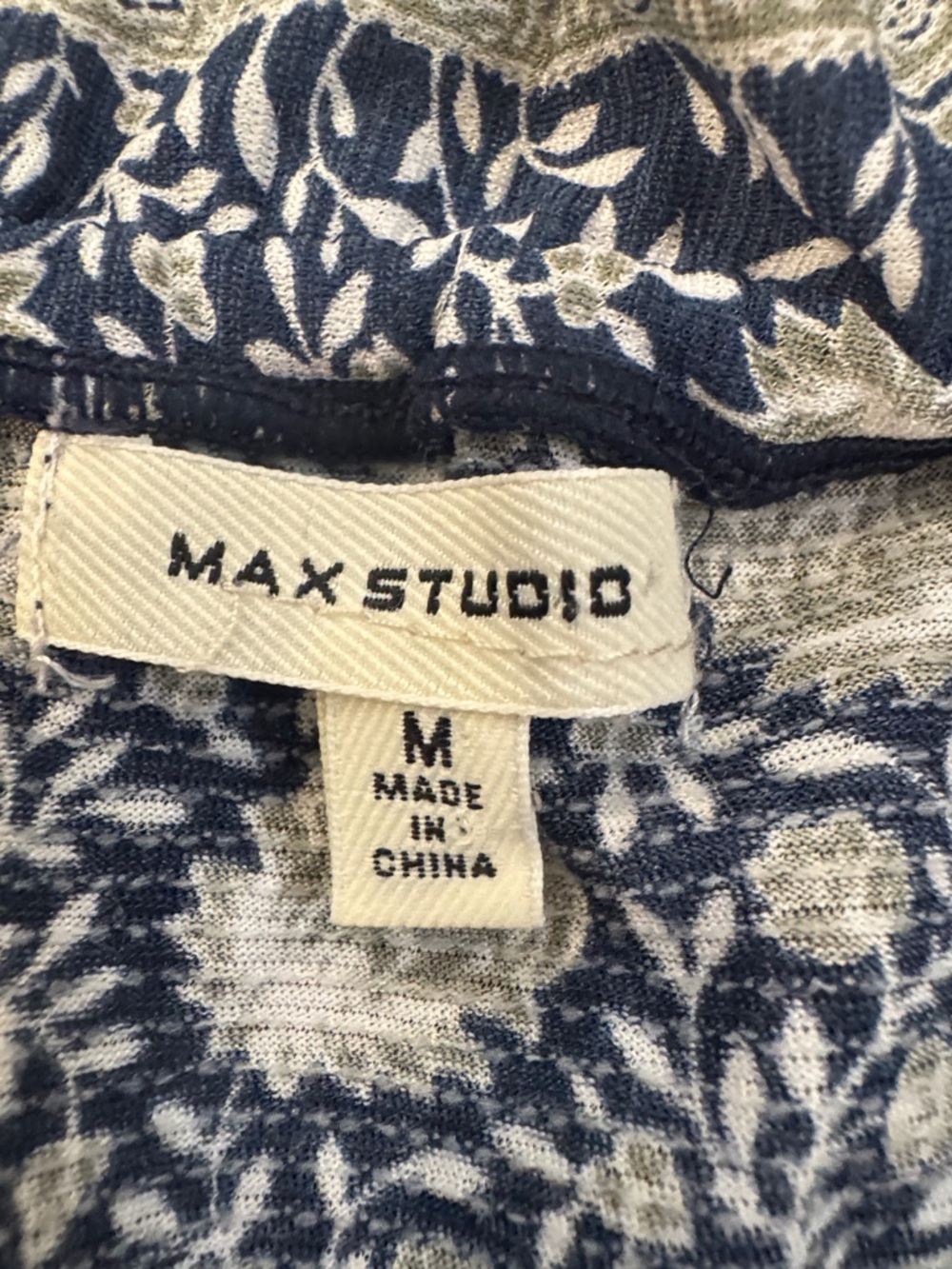 Max Studio Navy and Ivory Floral Top - Picture 2 of 6